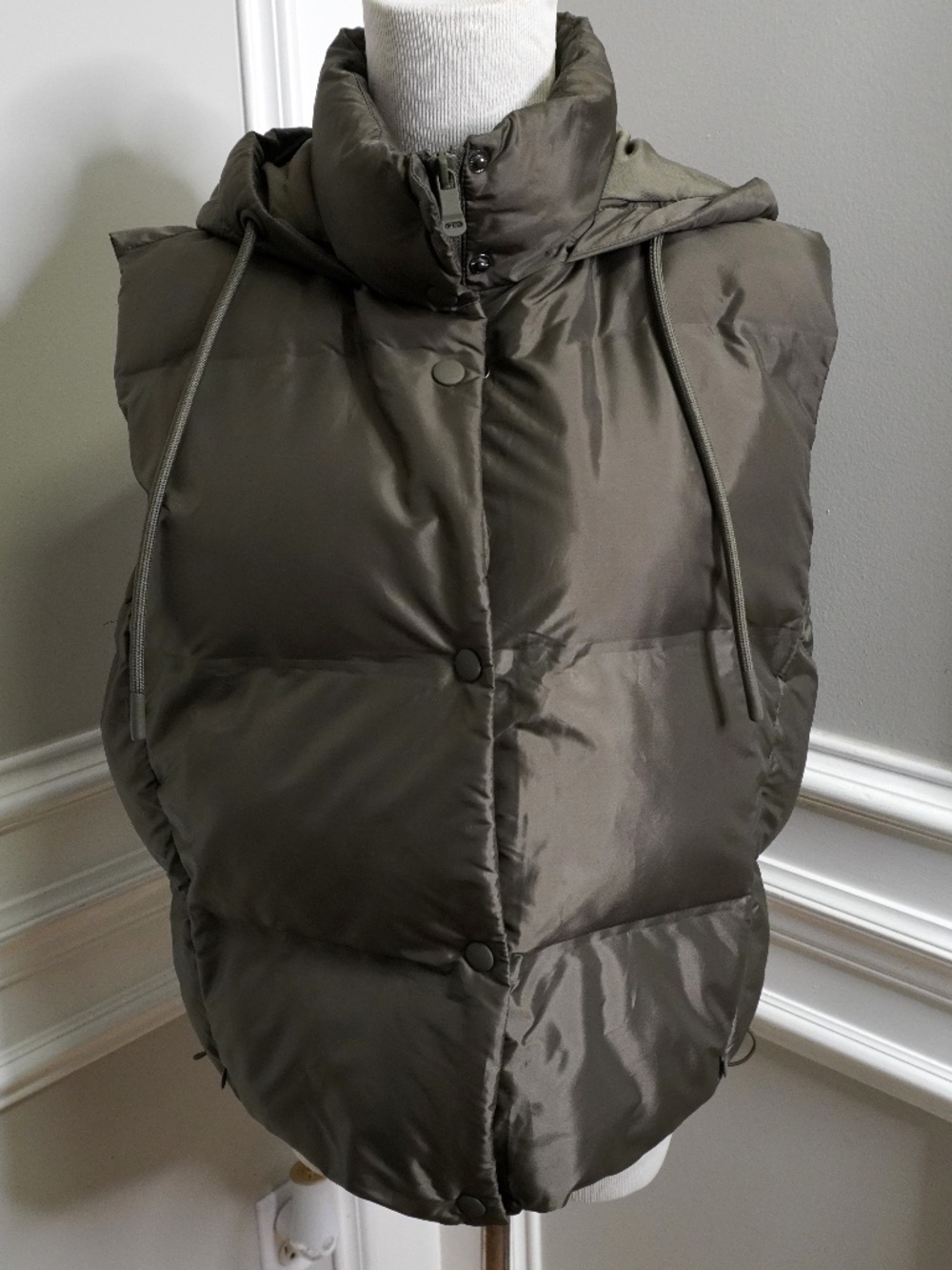 ZARA Puffer Vest Dark Green
